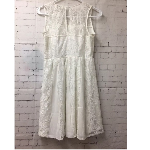 Umgee USA Size M White Lace Sleeveless Mini Dress - Picture 5 of 8